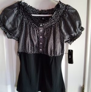 Ladies medium top